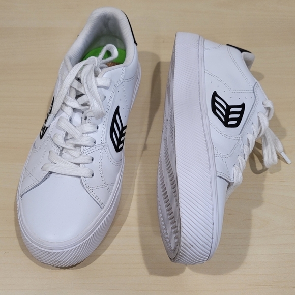 Cariuma Salvas Peanuts Leather Skater Sneakers - 9.5 US WMNS / 8 US MENS - Picture 3 of 15